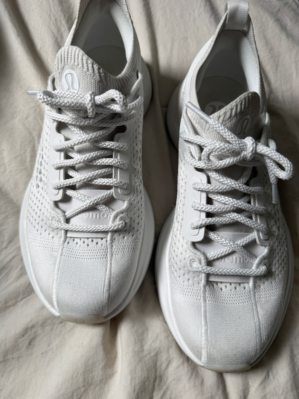 Lululemon chargefeel sneakers